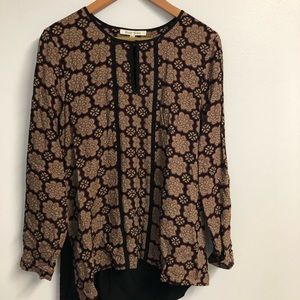 BLACK RAINN Women’s Black Floral Blouse